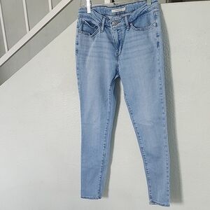 Levis Classic Blue Women's Jeans